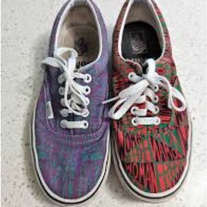 MOMA era vans women’s 9